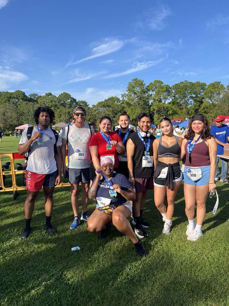 Team Select Jacksonville Florida Team Picture at Dreams Come True 5K Part 2